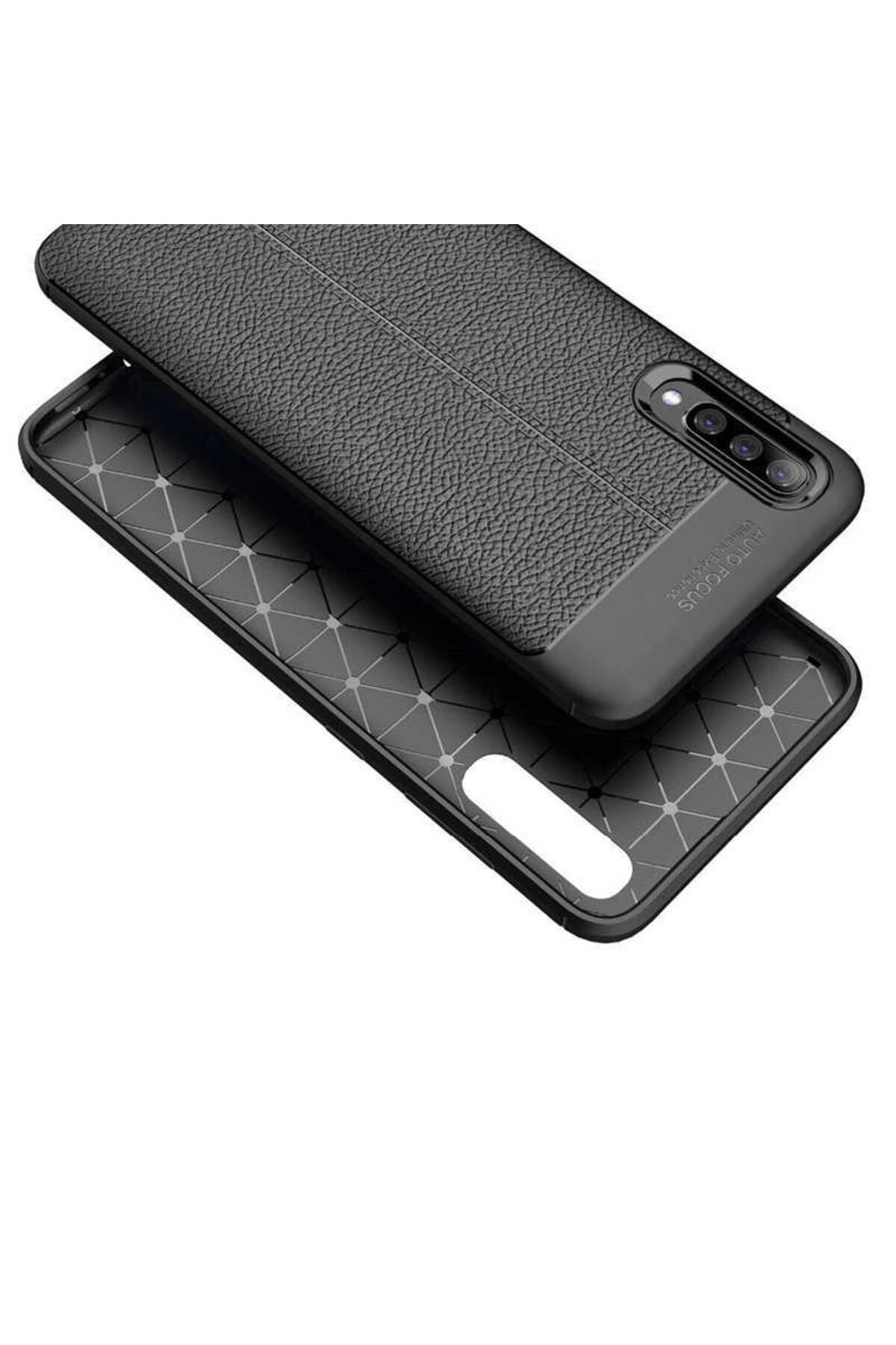 Galaxy M30 için Deri Görünümlü Niss Silikon Kapak Siyah